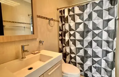 Town House en Conjunto Res. Aquamarine en urb. Paraiso