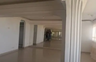 Apartamento con inigualable vista en la Av. 4 de Mayo, Porlamar