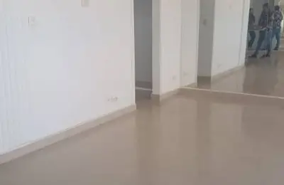 Apartamento con inigualable vista en la Av. 4 de Mayo, Porlamar